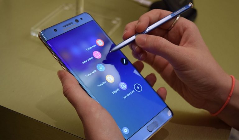 Florida man sues Samsung over Galaxy Note 7 explosion