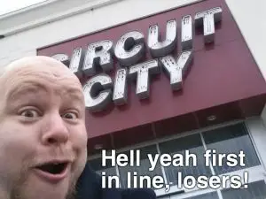 first-in-line-circuit-city-black-friday-meme